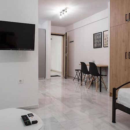 Az Modern Studio Volos Exterior photo
